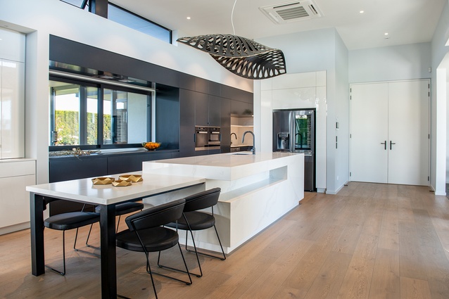 The Navicula comes in a range of colours. Seen here in black.
